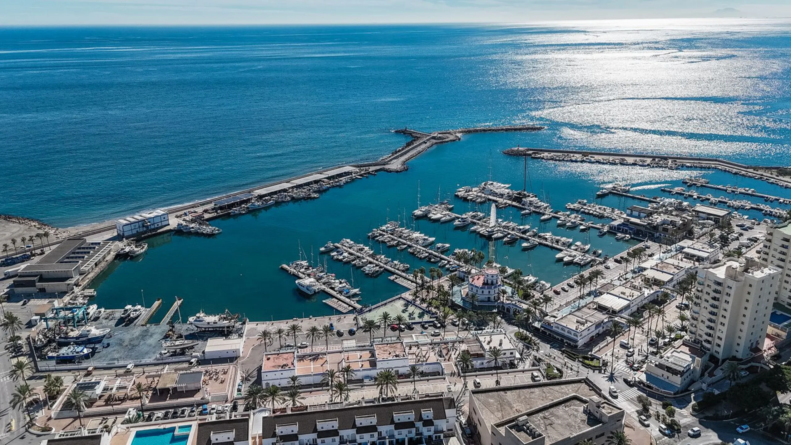 Beautifully Presented 3-Bedroom Apartment by Estepona Port