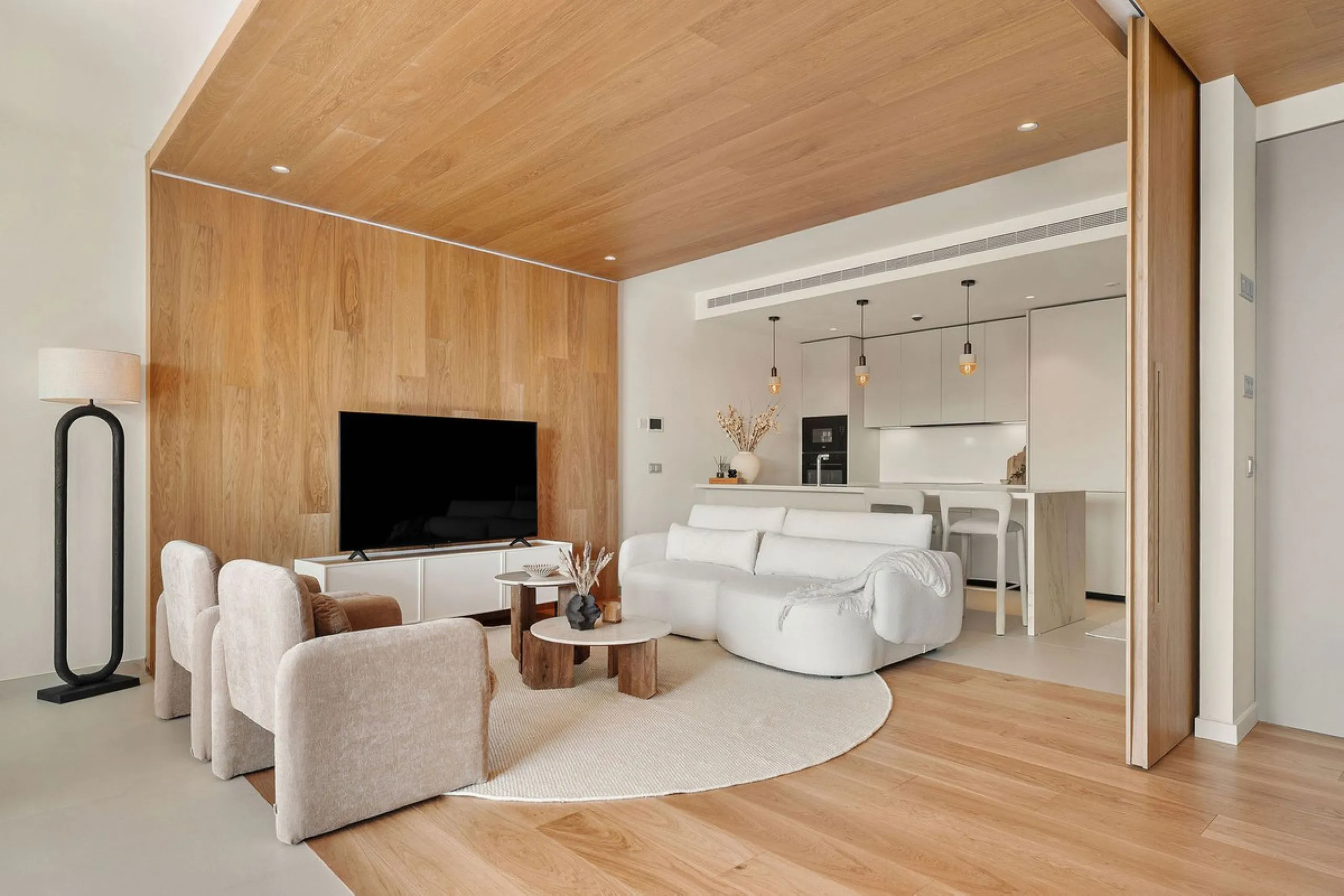 Experience refined coastal living in this brand-new luxury apartment set within the prestigious Higuerón Resort.