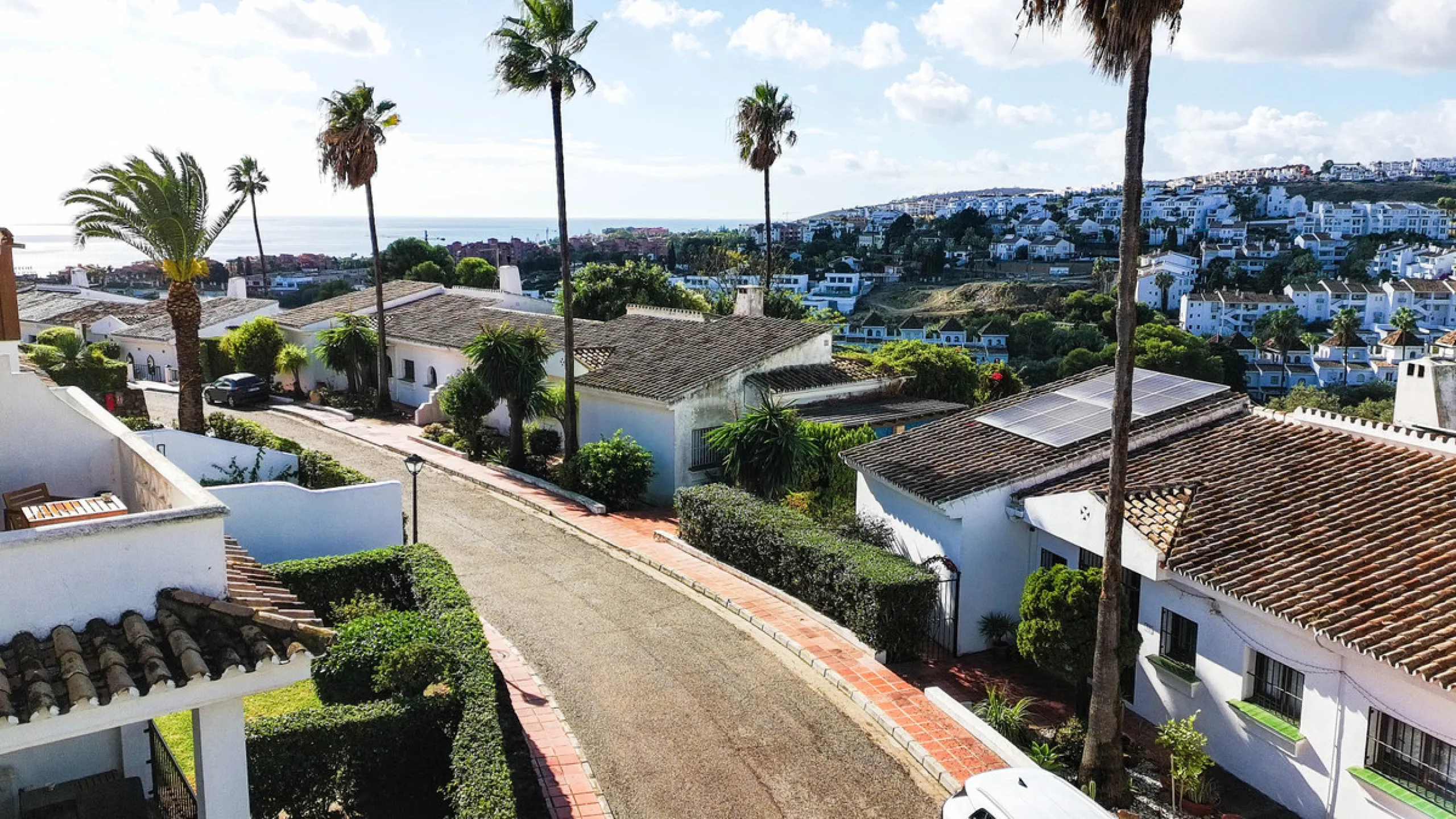 Set on the front line of La Duquesa's golf course, this south-facing semi-detached bungalow combines space, sustainability, and location in one irresistible package. Offering five bedrooms, all with ensuite bathrooms, this is a home designed for comfortab