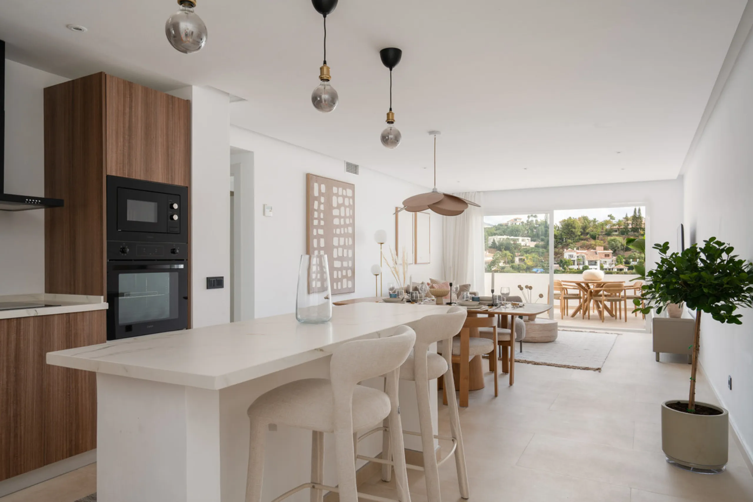 Apartment - Middle Floor Apartment в продаже в Benahavís, Málaga. В доме 2 спален и 2 ванных комнат. Площадь дома 86 м²