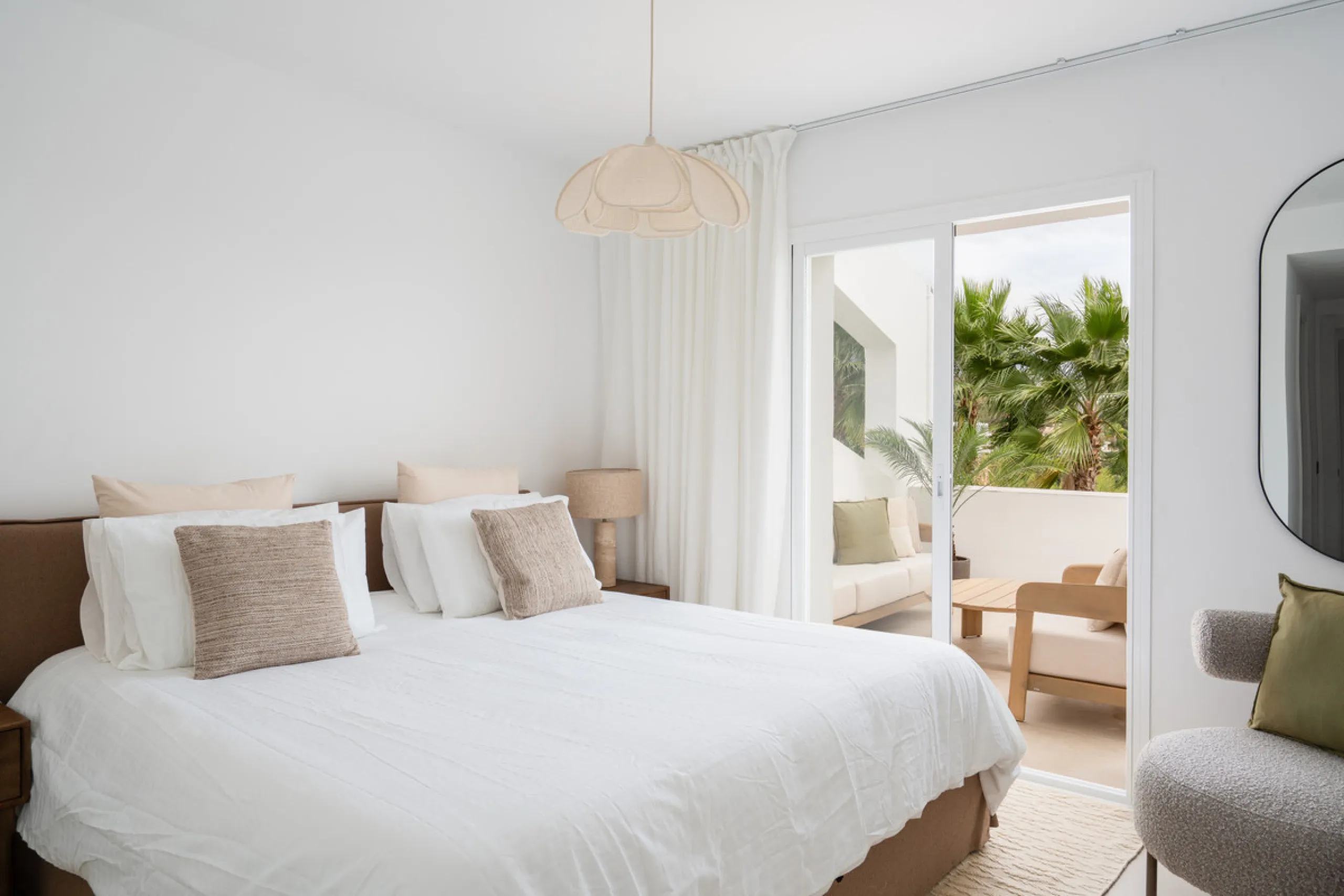 Apartment - Middle Floor Apartment в продаже в Benahavís, Málaga. В доме 2 спален и 2 ванных комнат. Площадь дома 86 м²