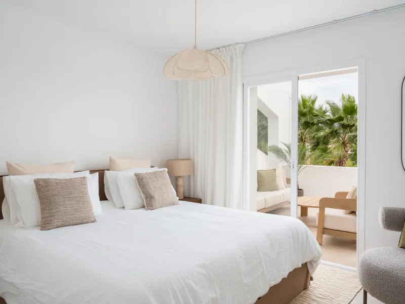Apartment - Middle Floor Apartment в продаже в Benahavís, Málaga. В доме 2 спален и 2 ванных комнат. Площадь дома 86 м²