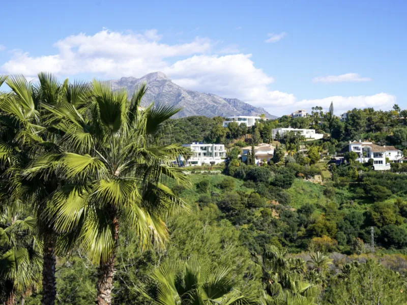 Apartment - Middle Floor Apartment в продаже в Benahavís, Málaga. В доме 2 спален и 2 ванных комнат. Площадь дома 86 м²