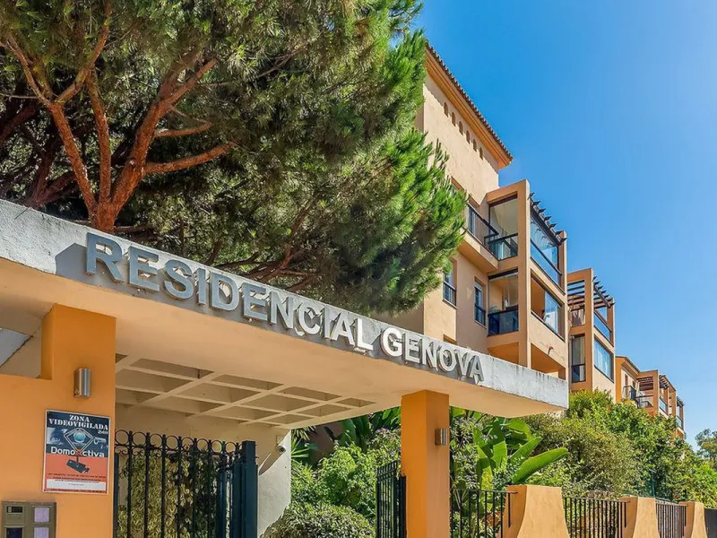 Apartment - Middle Floor Apartment в продаже в Marbella, Málaga. В доме 2 спален и 2 ванных комнат. Площадь дома 92 м²
