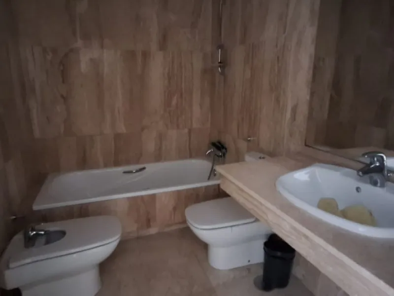 Apartment - Middle Floor Apartment в продаже в Marbella, Málaga. В доме 2 спален и 2 ванных комнат. Площадь дома 92 м²