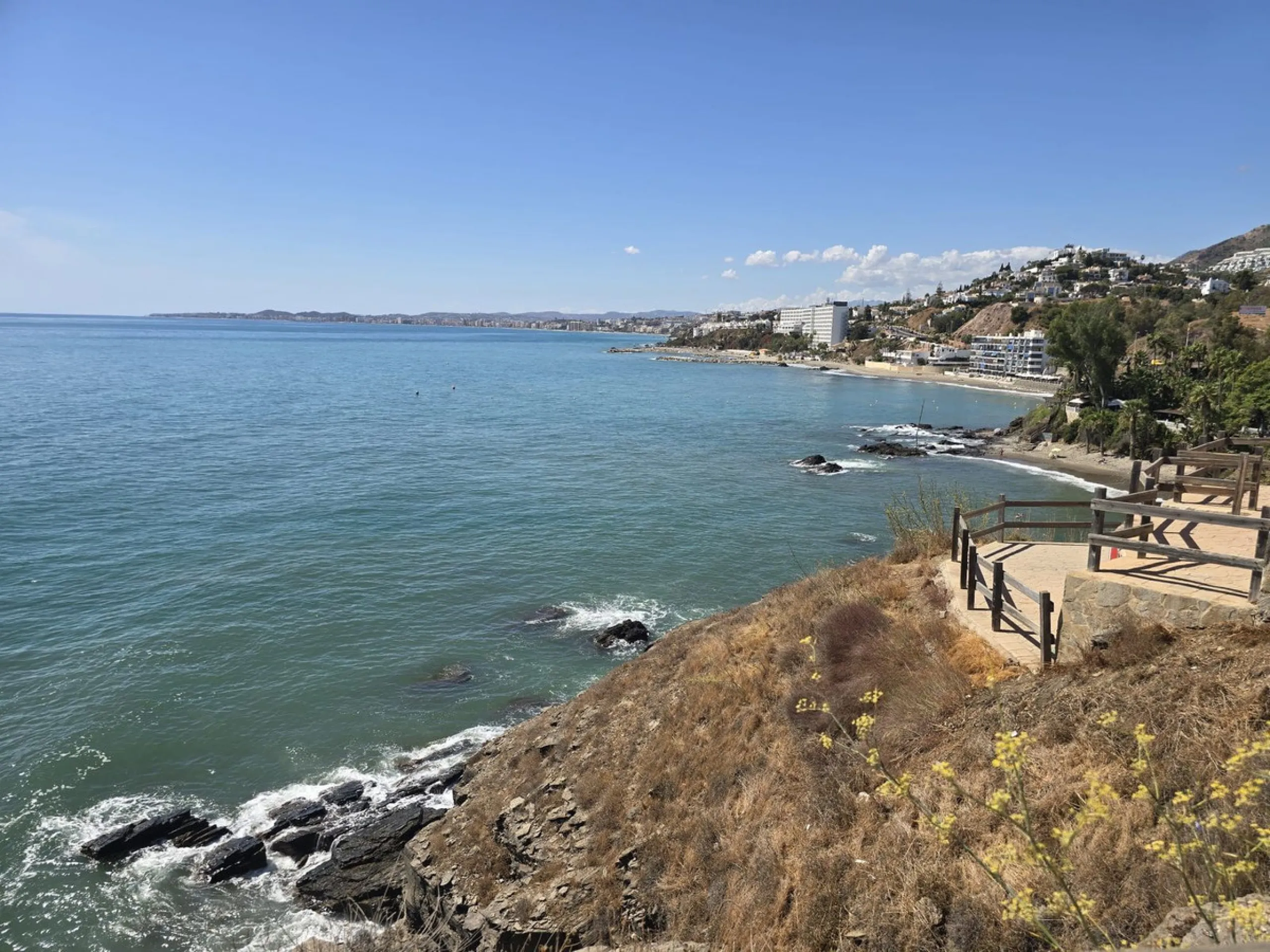 Apartment - Ground Floor Apartment в продаже в Benalmadena, Málaga. В доме 2 спален и 2 ванных комнат. Площадь дома 100 м²