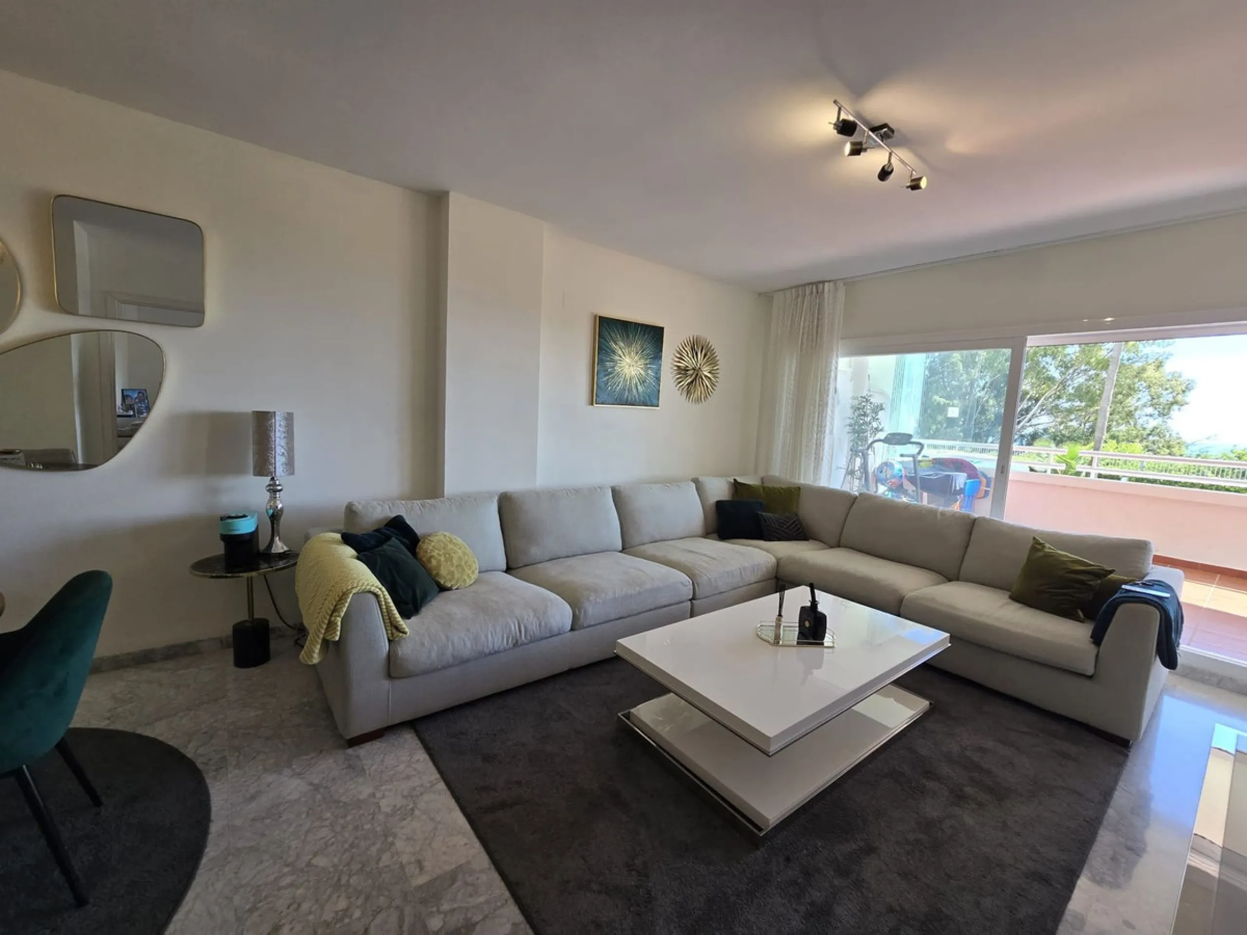 Apartment - Ground Floor Apartment в продаже в Benalmadena, Málaga. В доме 2 спален и 2 ванных комнат. Площадь дома 100 м²