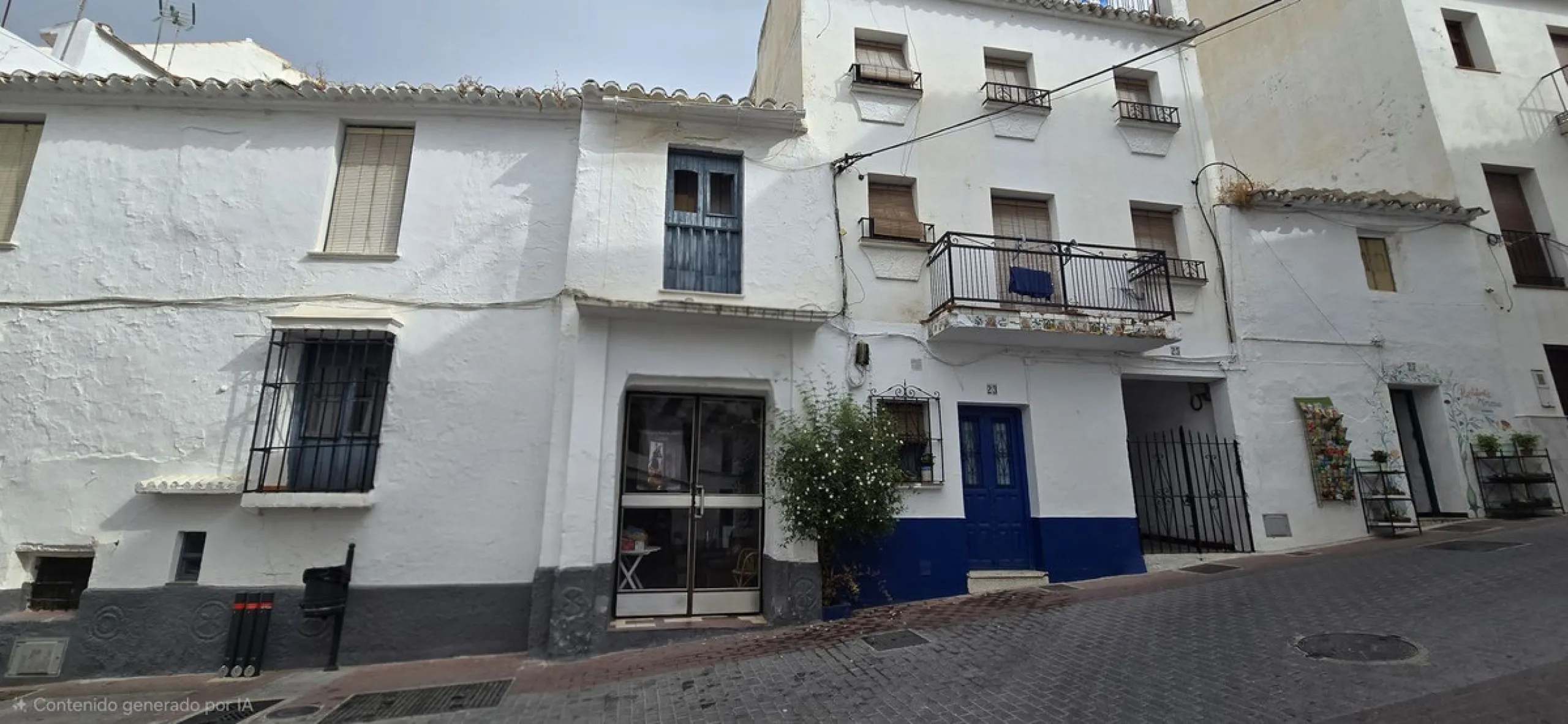 Building with Great Potential in the Center of Ojén – Unique Investment Opportunity