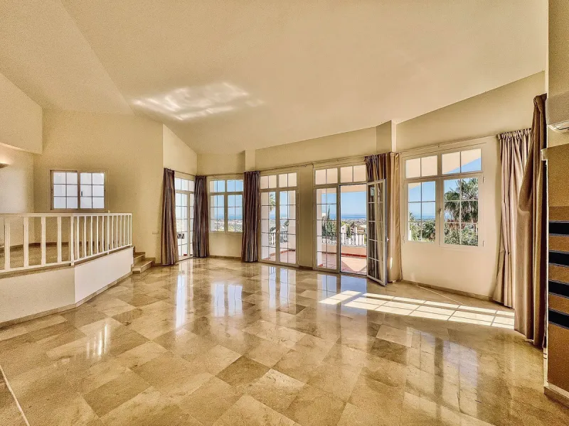 VILLA WITH PANORAMIC VIEWS IN EL HERROJO, BENAHAVÍS