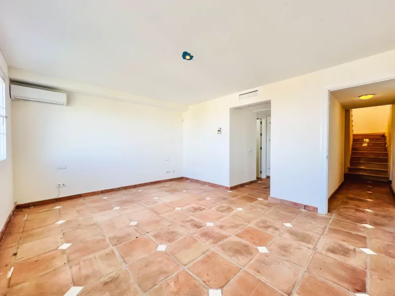 VILLA WITH PANORAMIC VIEWS IN EL HERROJO, BENAHAVÍS