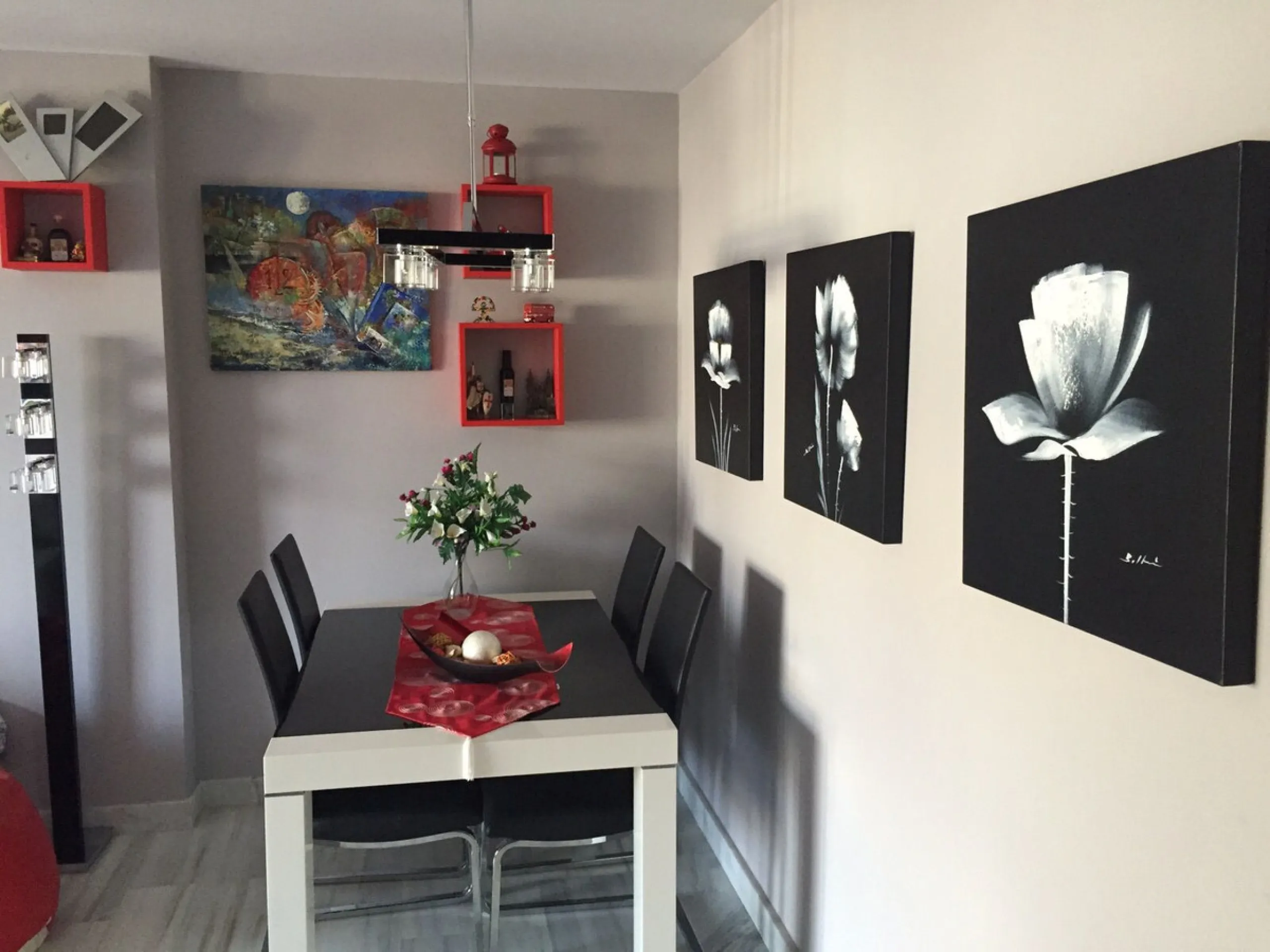 Apartment - Middle Floor Apartment в продаже в Benahavís, Málaga. В доме 2 спален и 2 ванных комнат. Площадь дома 99 м²