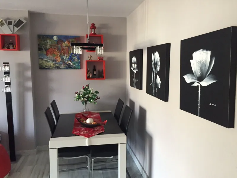 Apartment - Middle Floor Apartment в продаже в Benahavís, Málaga. В доме 2 спален и 2 ванных комнат. Площадь дома 99 м²