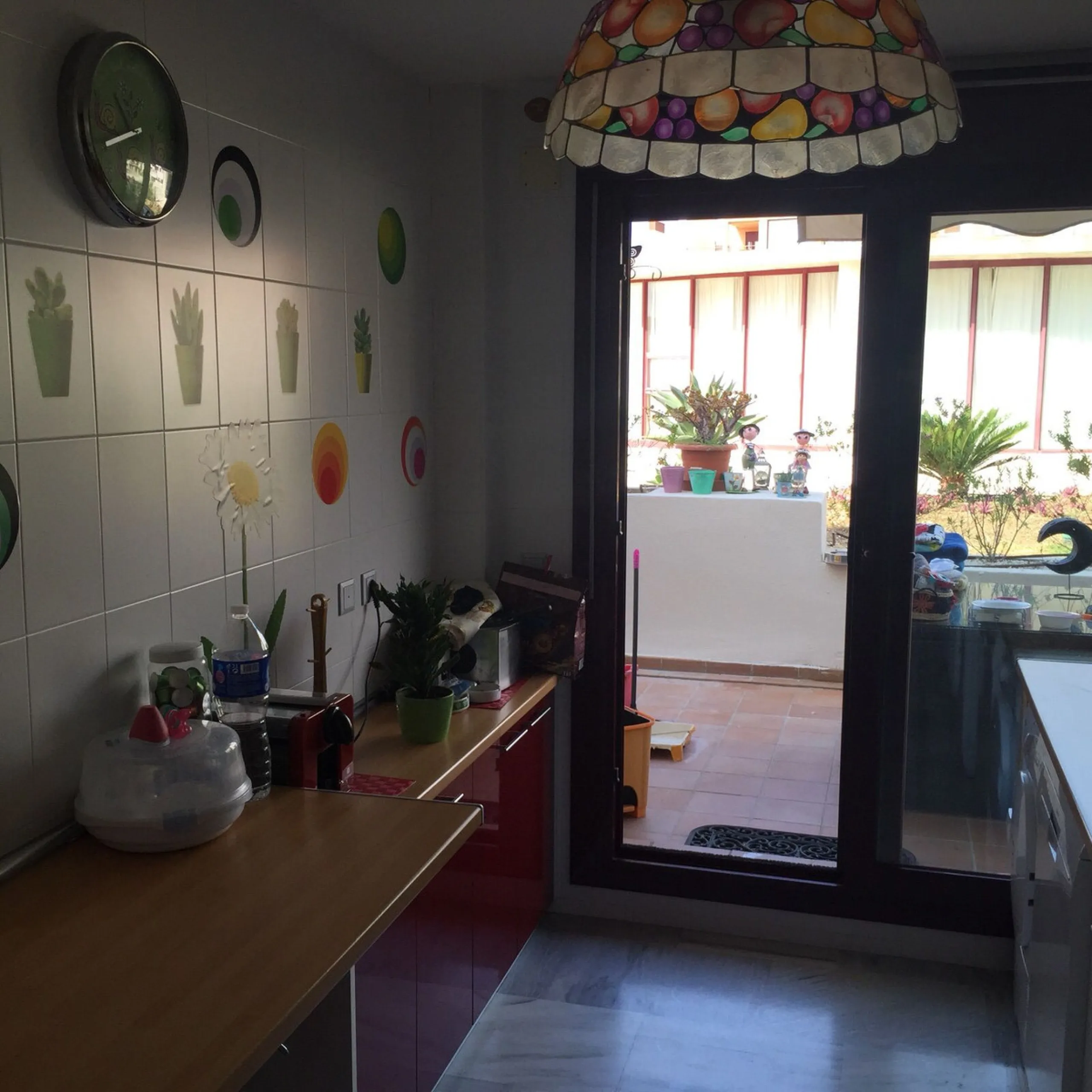 Apartment - Middle Floor Apartment в продаже в Benahavís, Málaga. В доме 2 спален и 2 ванных комнат. Площадь дома 99 м²