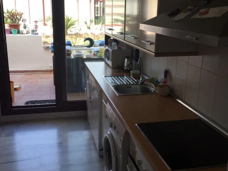Apartment - Middle Floor Apartment в продаже в Benahavís, Málaga. В доме 2 спален и 2 ванных комнат. Площадь дома 99 м²