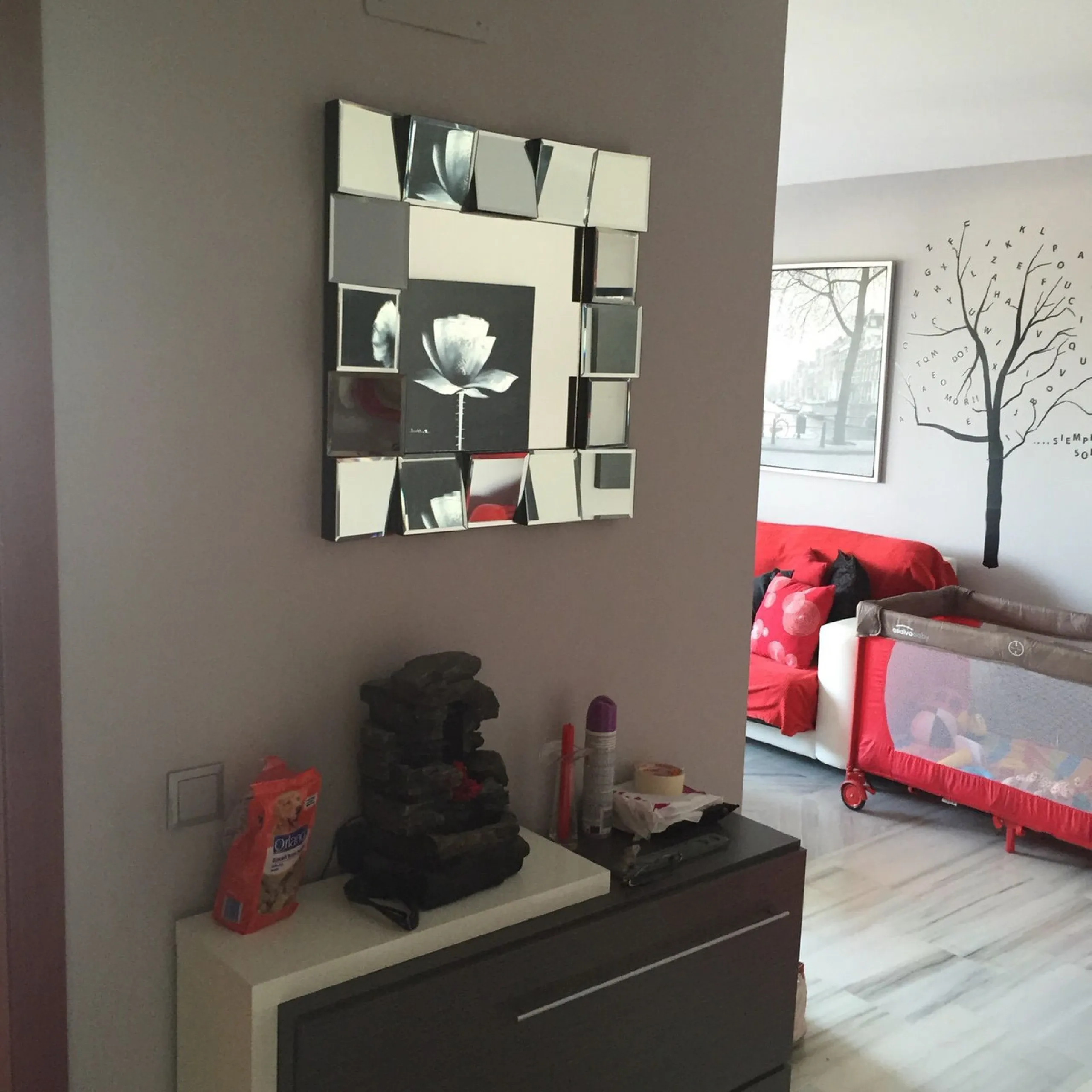 Apartment - Middle Floor Apartment в продаже в Benahavís, Málaga. В доме 2 спален и 2 ванных комнат. Площадь дома 99 м²
