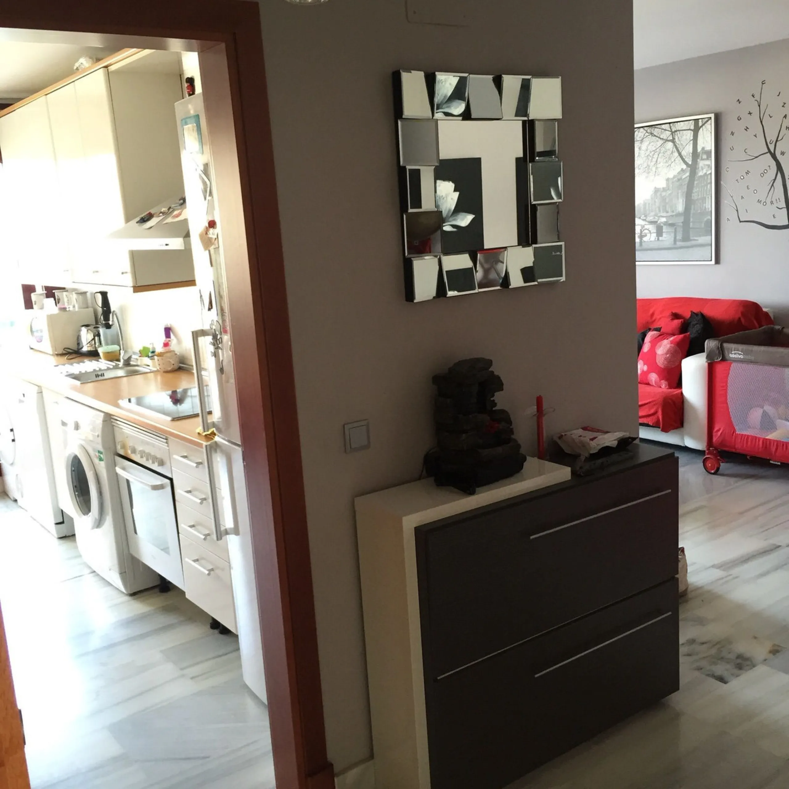 Apartment - Middle Floor Apartment в продаже в Benahavís, Málaga. В доме 2 спален и 2 ванных комнат. Площадь дома 99 м²