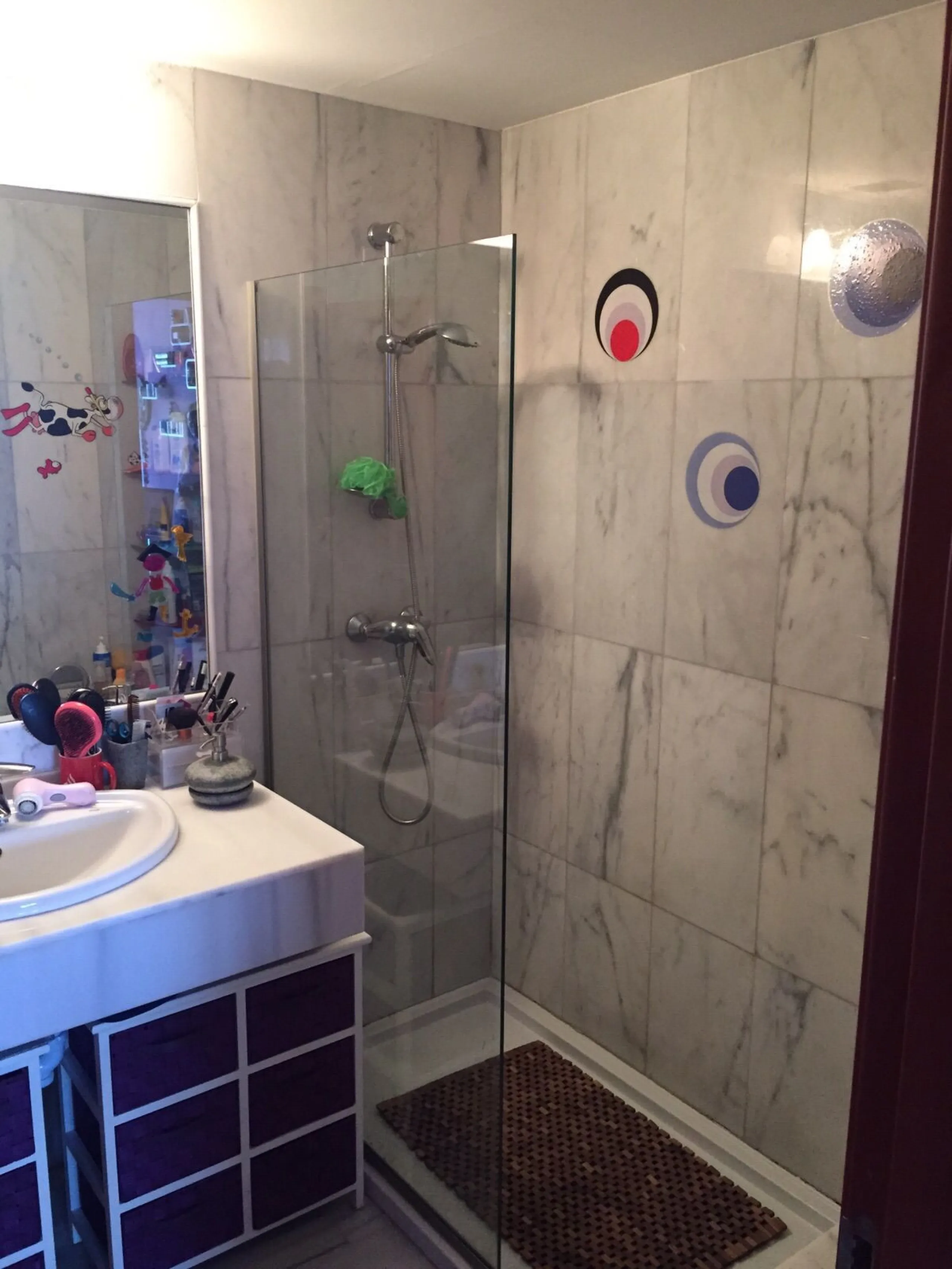 Apartment - Middle Floor Apartment в продаже в Benahavís, Málaga. В доме 2 спален и 2 ванных комнат. Площадь дома 99 м²