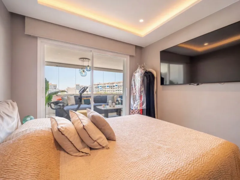 Apartment - Middle Floor Apartment в продаже в Marbella, Málaga. В доме 2 спален и 2 ванных комнат. Площадь дома 115 м²
