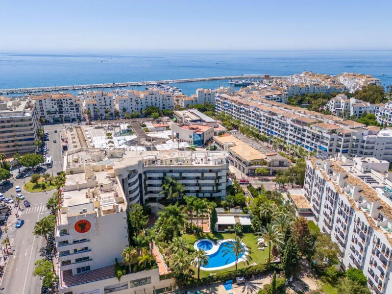 Apartment - Middle Floor Apartment в продаже в Marbella, Málaga. В доме 2 спален и 2 ванных комнат. Площадь дома 115 м²