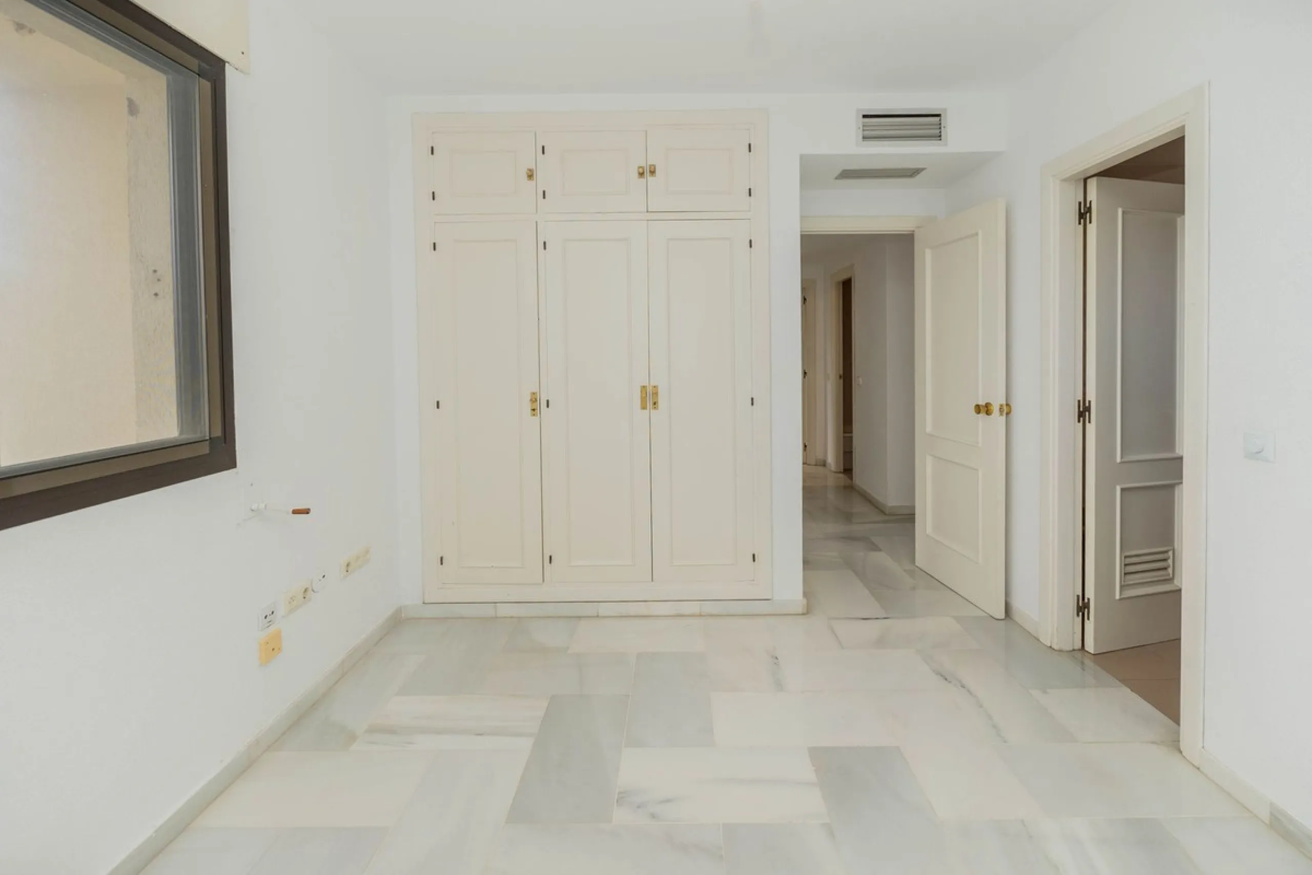 Middle Floor Apartment, Torremolinos, Costa del Sol.