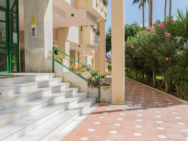 Middle Floor Apartment, Torremolinos, Costa del Sol.