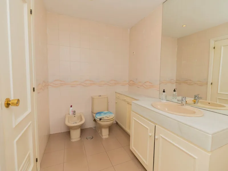 Middle Floor Apartment, Torremolinos, Costa del Sol.