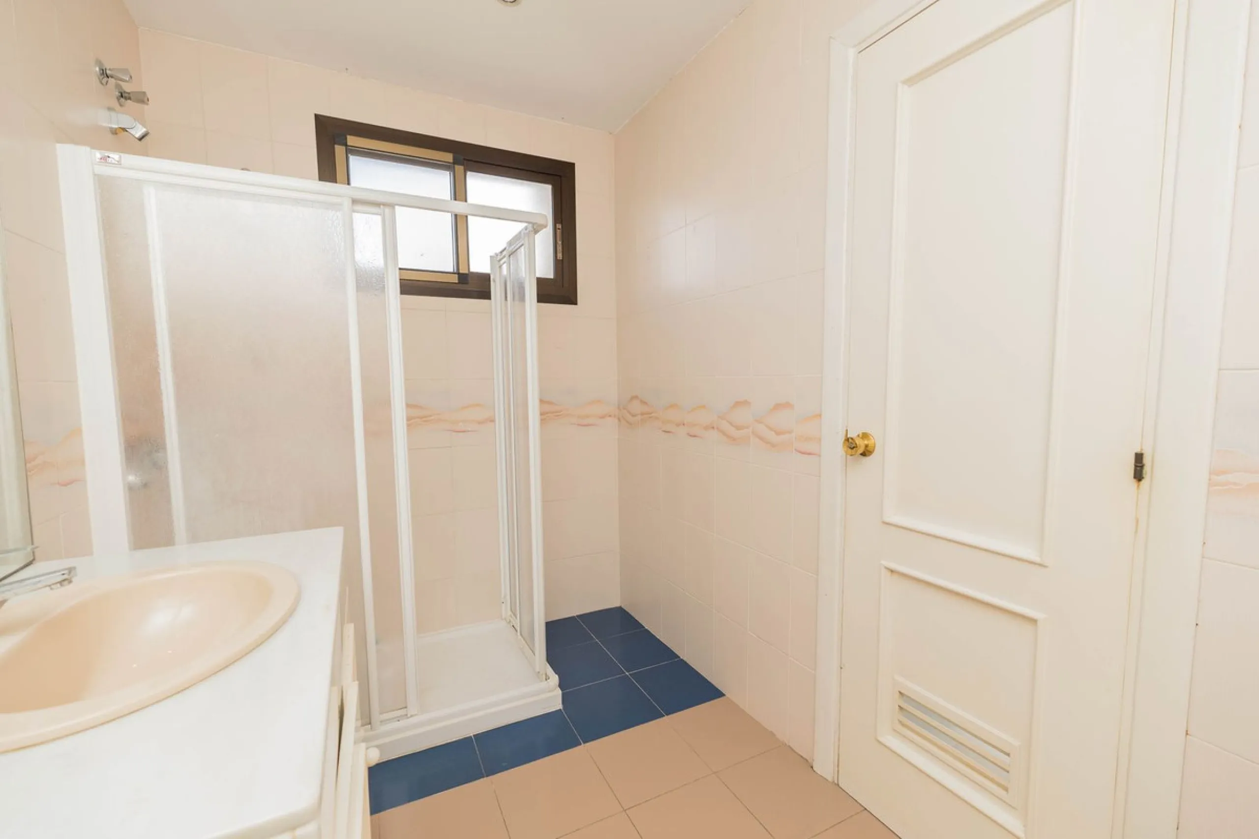 Middle Floor Apartment, Torremolinos, Costa del Sol.