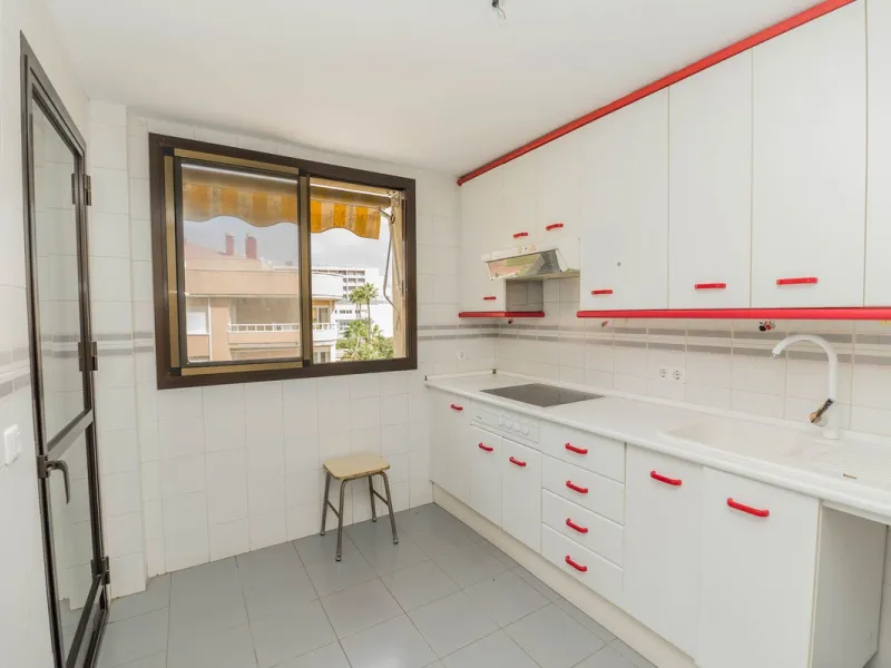 Middle Floor Apartment, Torremolinos, Costa del Sol.