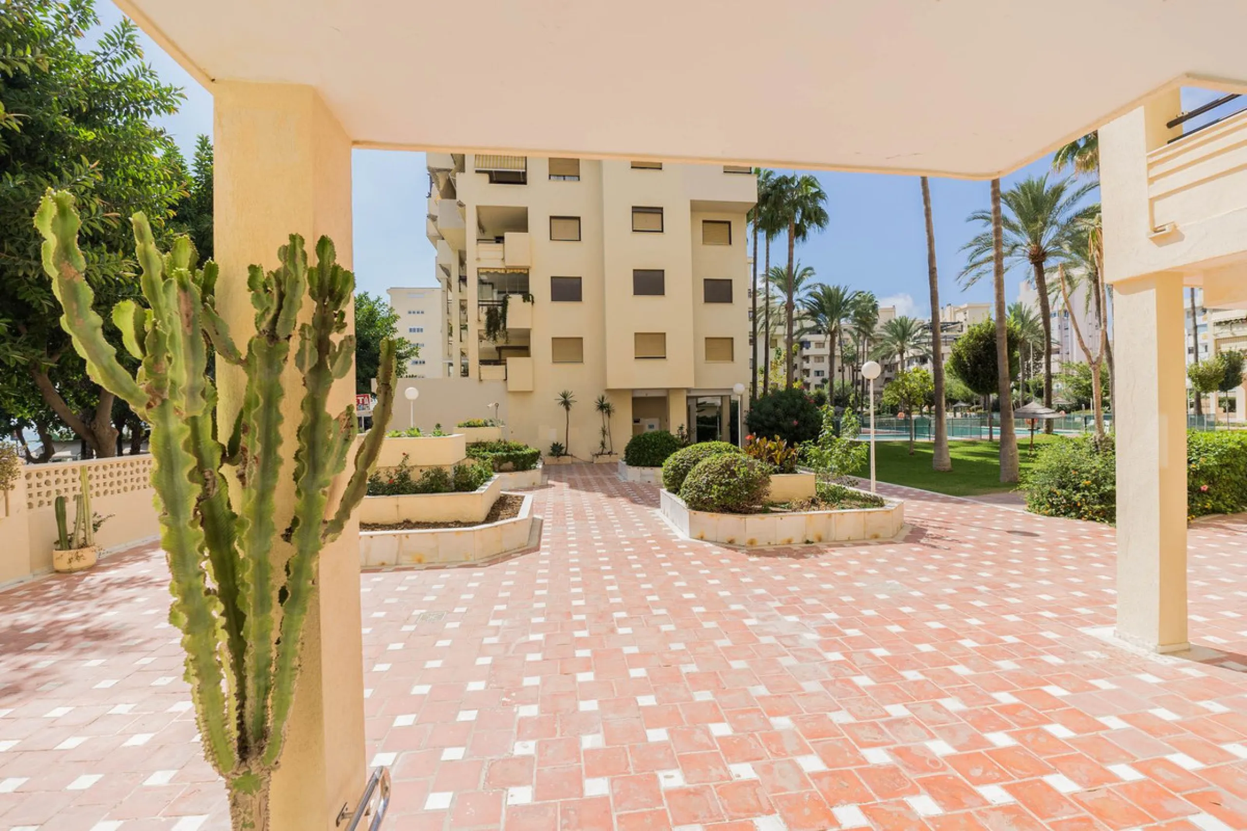 Middle Floor Apartment, Torremolinos, Costa del Sol.