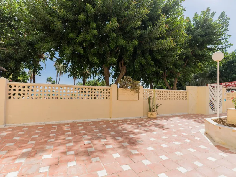 Middle Floor Apartment, Torremolinos, Costa del Sol.