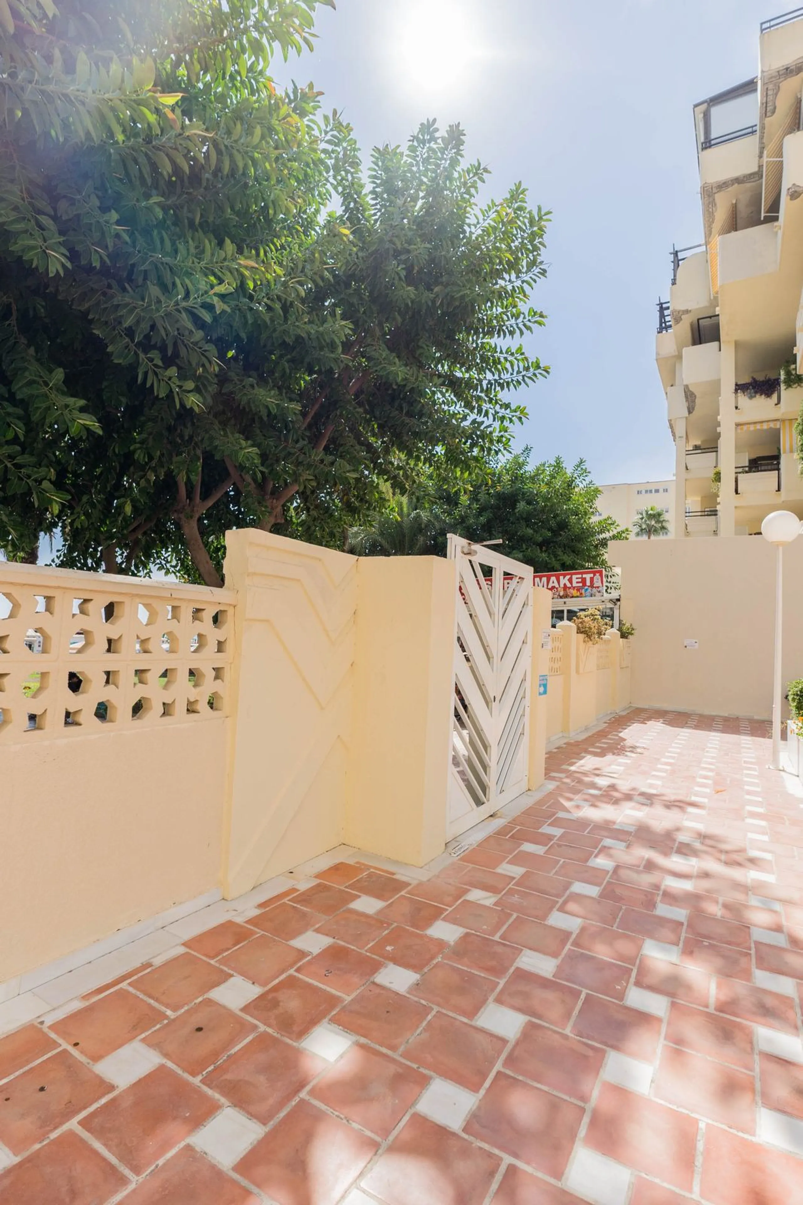 Middle Floor Apartment, Torremolinos, Costa del Sol.