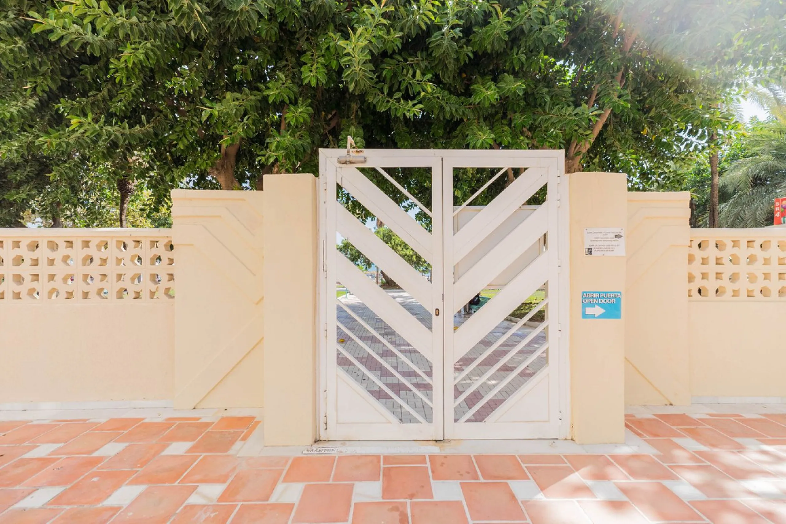 Middle Floor Apartment, Torremolinos, Costa del Sol.