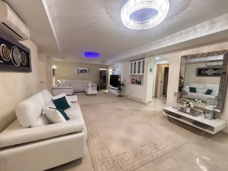 Elegant villa, surrounded by stunning golf courses in Los Arqueros, Benahavis