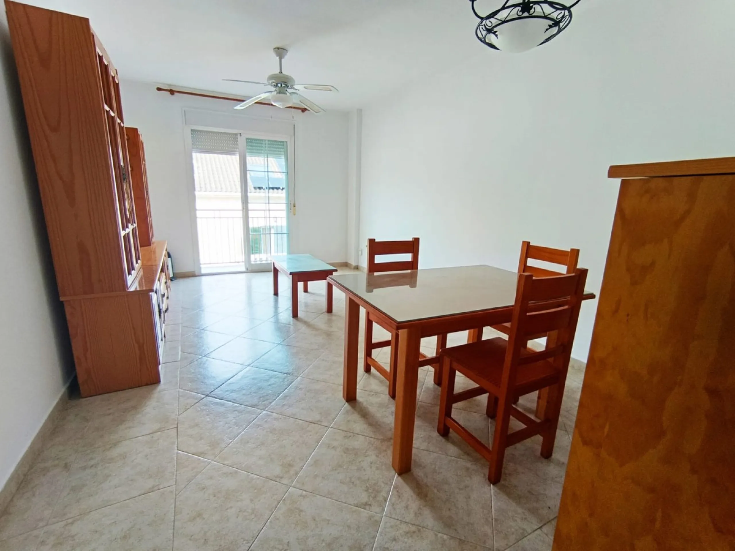 Apartment - Middle Floor Apartment в продаже в Fuengirola, Málaga. В доме 2 спален и 2 ванных комнат. Площадь дома 79 м²