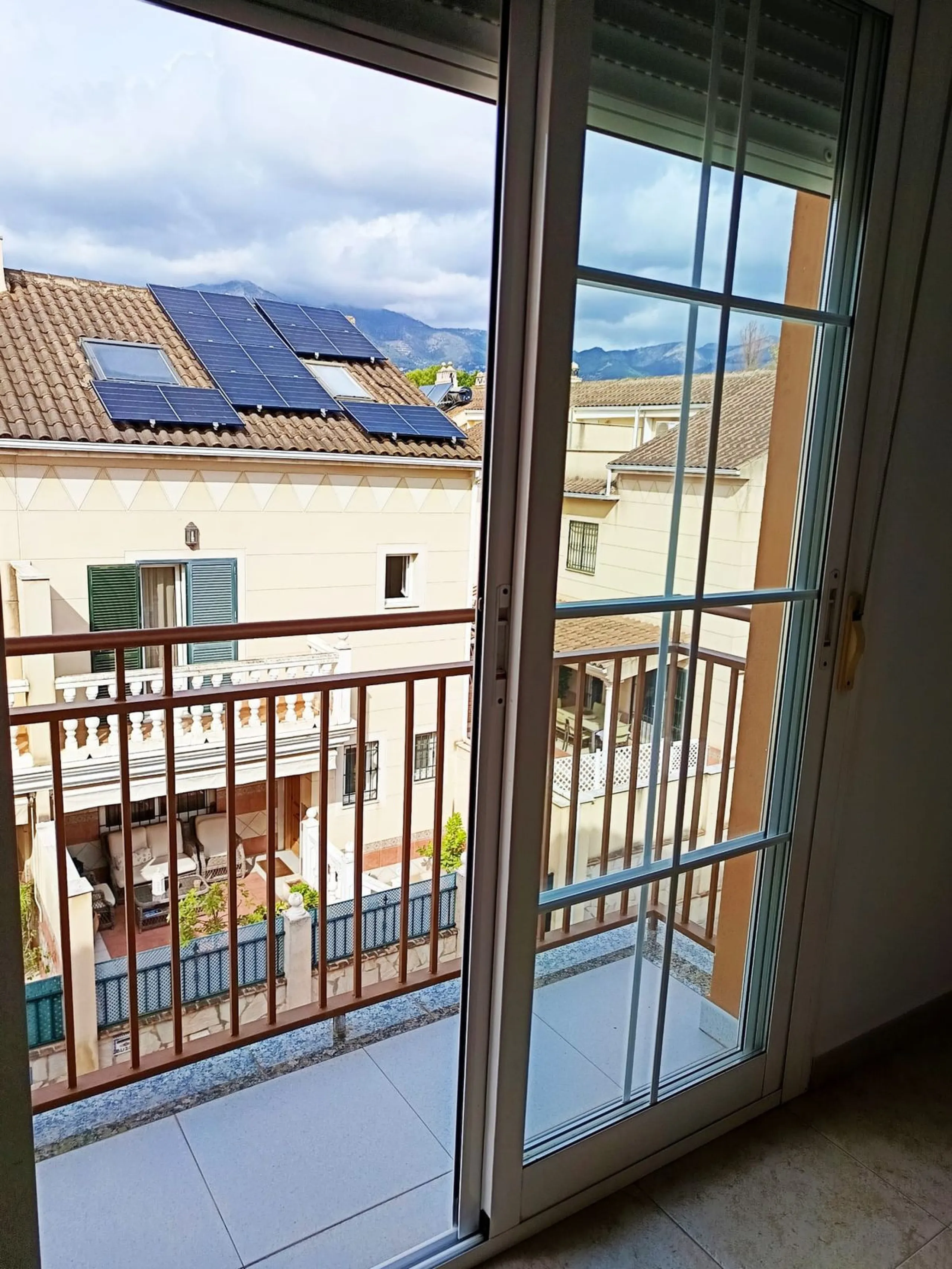 Apartment - Middle Floor Apartment в продаже в Fuengirola, Málaga. В доме 2 спален и 2 ванных комнат. Площадь дома 79 м²