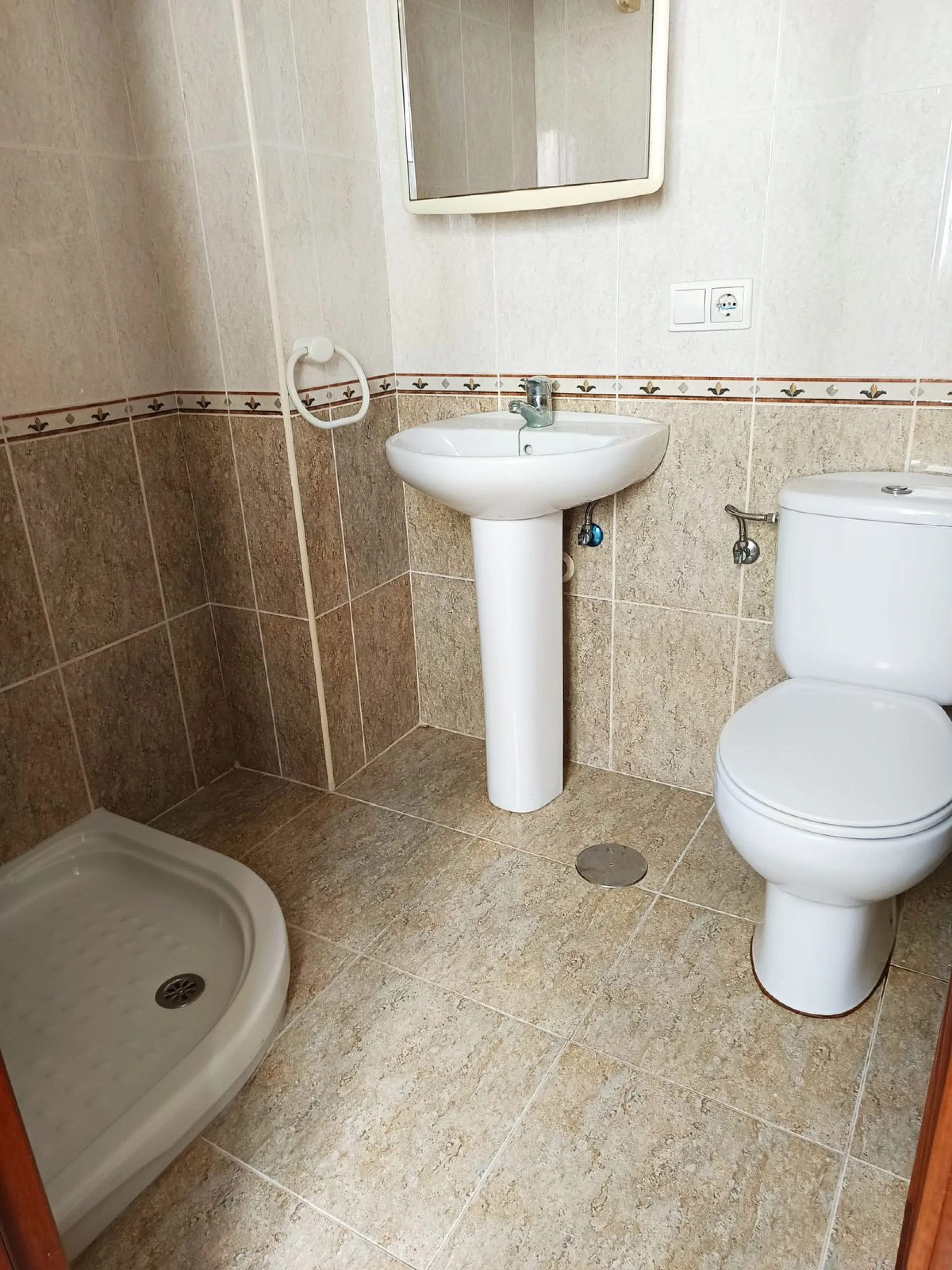 Apartment - Middle Floor Apartment в продаже в Fuengirola, Málaga. В доме 2 спален и 2 ванных комнат. Площадь дома 79 м²