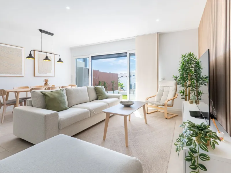 House - Townhouse в продаже в Mijas, Málaga. В доме 4 спален и 2 ванных комнат. Площадь дома 165 м²