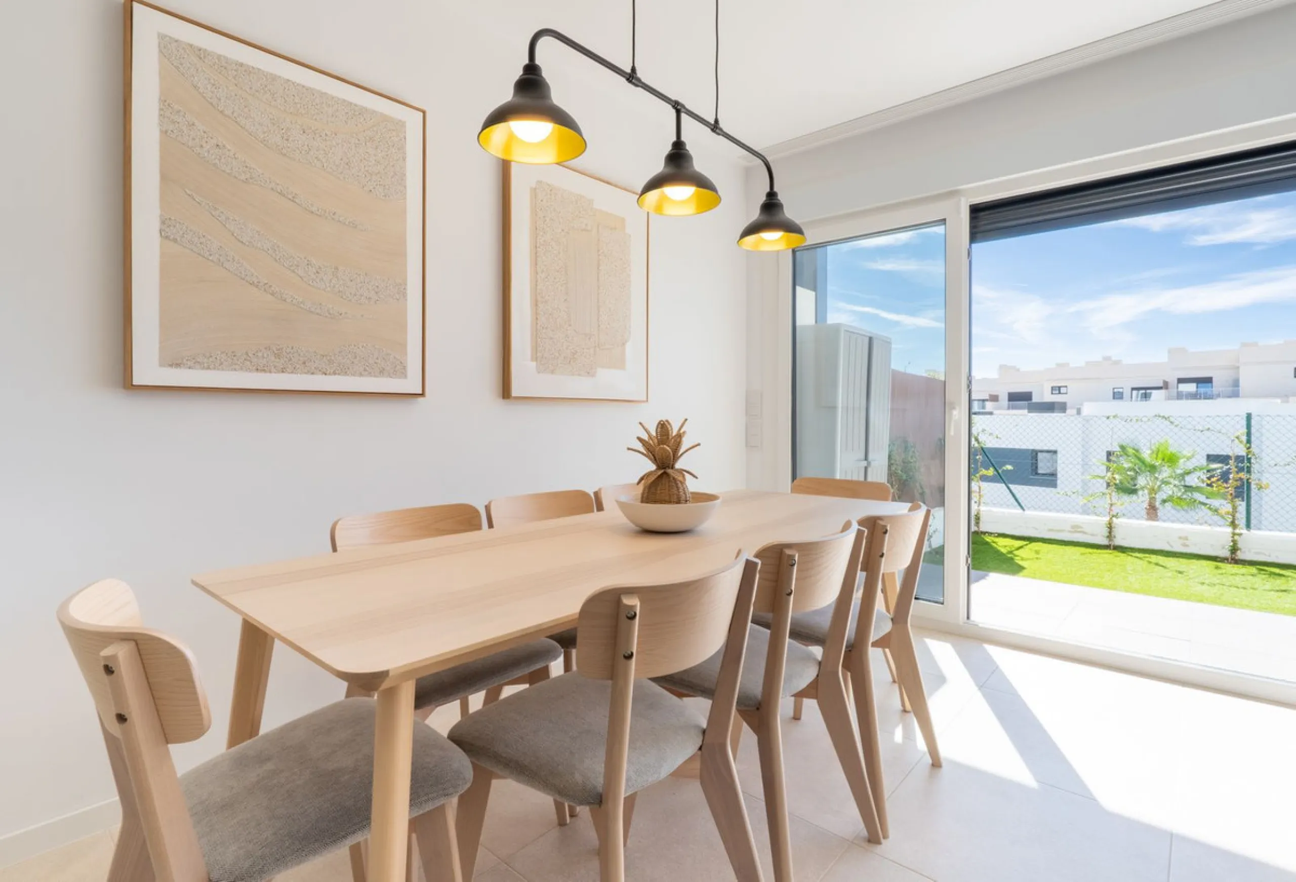 House - Townhouse в продаже в Mijas, Málaga. В доме 4 спален и 2 ванных комнат. Площадь дома 165 м²