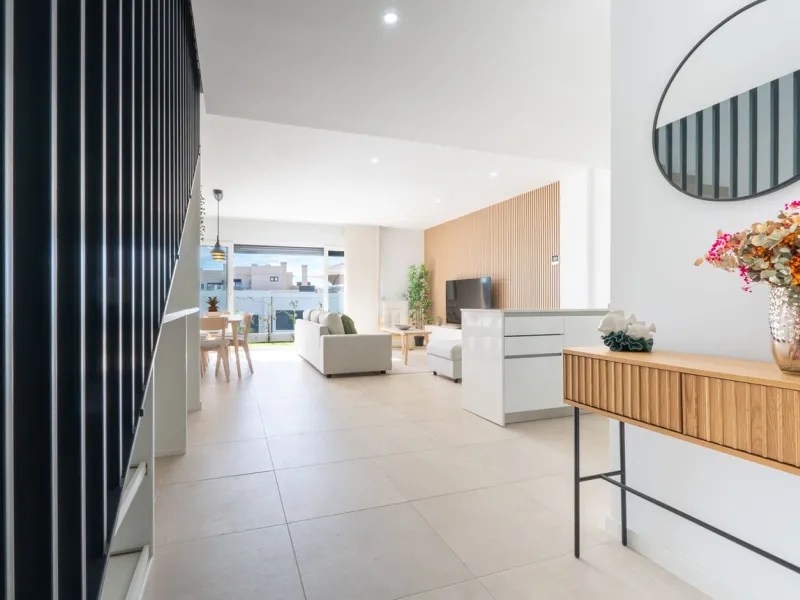 House - Townhouse в продаже в Mijas, Málaga. В доме 4 спален и 2 ванных комнат. Площадь дома 165 м²