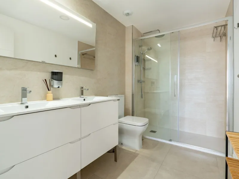 House - Townhouse в продаже в Mijas, Málaga. В доме 4 спален и 2 ванных комнат. Площадь дома 165 м²
