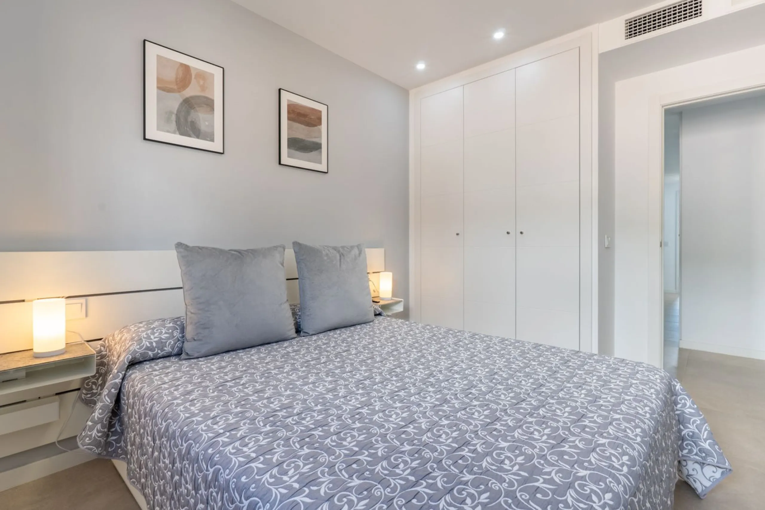 House - Townhouse в продаже в Mijas, Málaga. В доме 4 спален и 2 ванных комнат. Площадь дома 165 м²