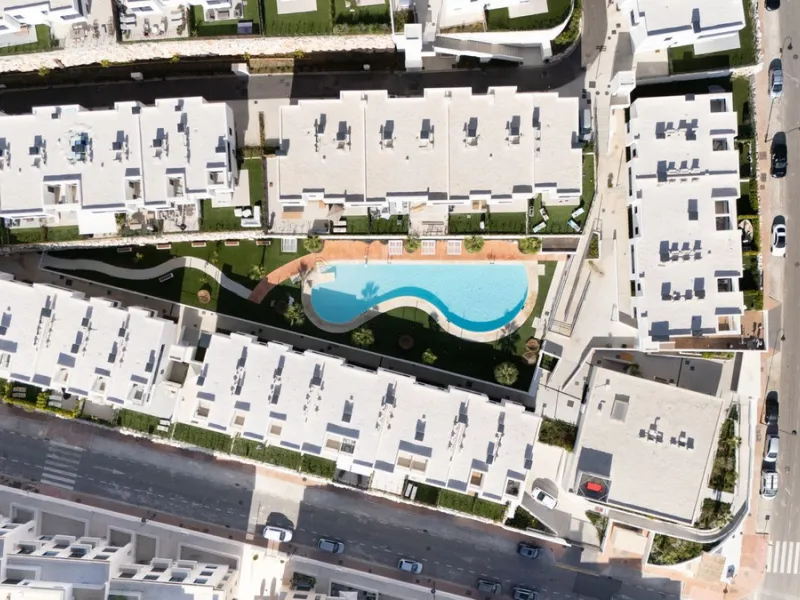 House - Townhouse в продаже в Mijas, Málaga. В доме 4 спален и 2 ванных комнат. Площадь дома 165 м²