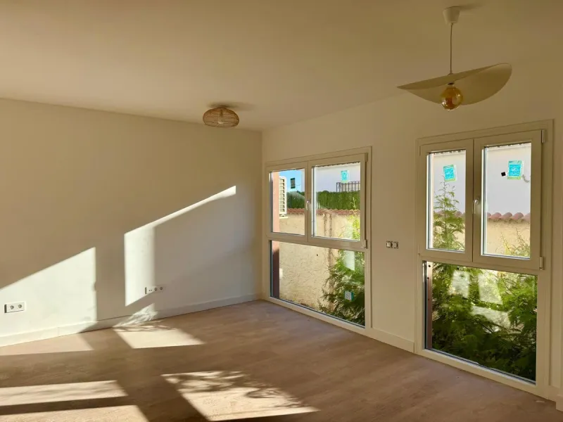 Apartment - Middle Floor Apartment в продаже в Torremolinos, Málaga. В доме 1 спален и 1 ванных комнат. Площадь дома 85 м²