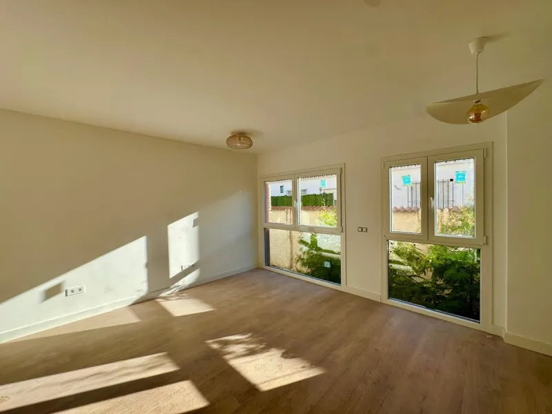 Apartment - Middle Floor Apartment в продаже в Torremolinos, Málaga. В доме 1 спален и 1 ванных комнат. Площадь дома 85 м²