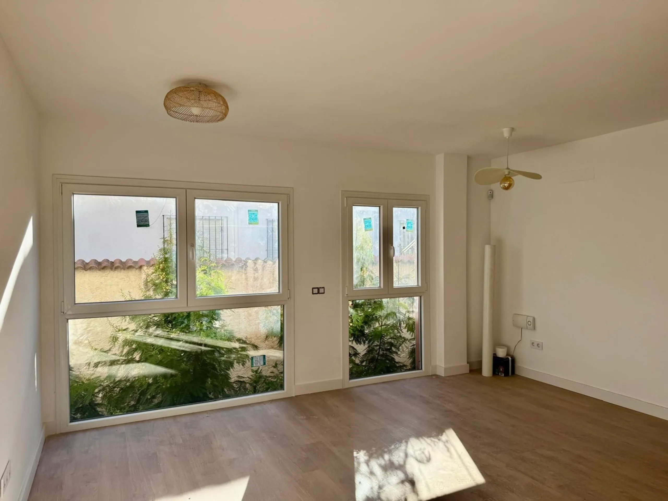 Apartment - Middle Floor Apartment в продаже в Torremolinos, Málaga. В доме 1 спален и 1 ванных комнат. Площадь дома 85 м²