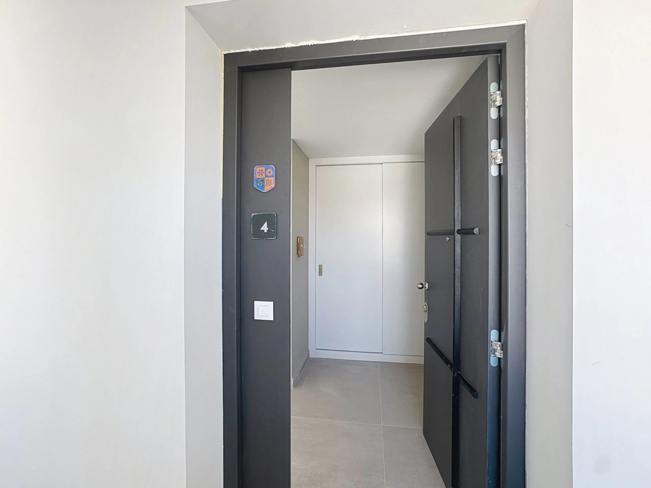 Apartment - Middle Floor Apartment в продаже в Estepona, Málaga. В доме 2 спален и 2 ванных комнат. Площадь дома 151 м²