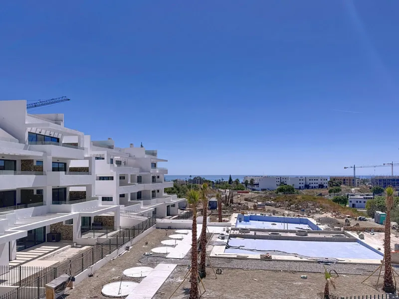 Apartment - Middle Floor Apartment в продаже в Estepona, Málaga. В доме 2 спален и 2 ванных комнат. Площадь дома 151 м²