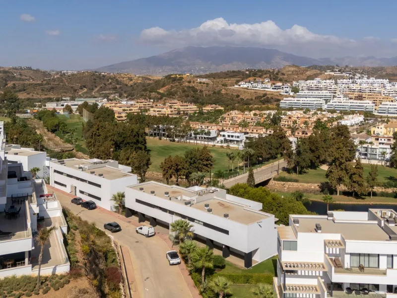 Penthouse Apartment with 3 Bedrooms and Fantastic Views – Navigolf Phase 4