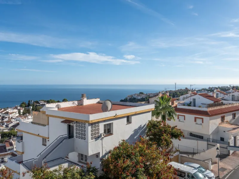 Apartment - Penthouse в продаже в Benalmadena, Málaga. В доме 3 спален и 2 ванных комнат. Площадь дома 141 м²