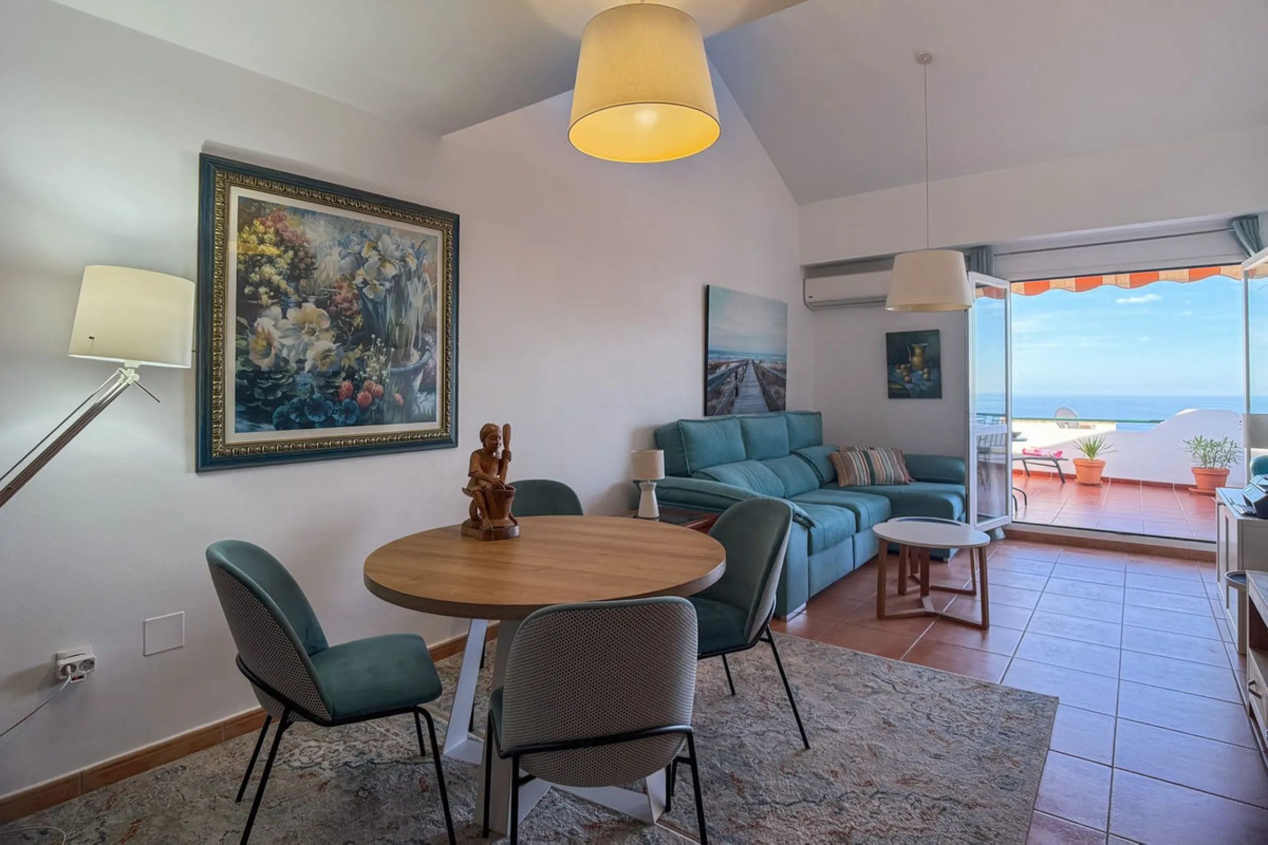 Apartment - Penthouse в продаже в Benalmadena, Málaga. В доме 3 спален и 2 ванных комнат. Площадь дома 141 м²